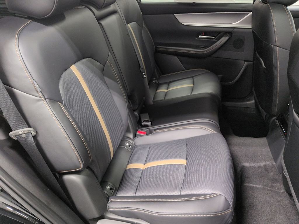 Thumbnail: 2026 Mazda CX-70 - 30