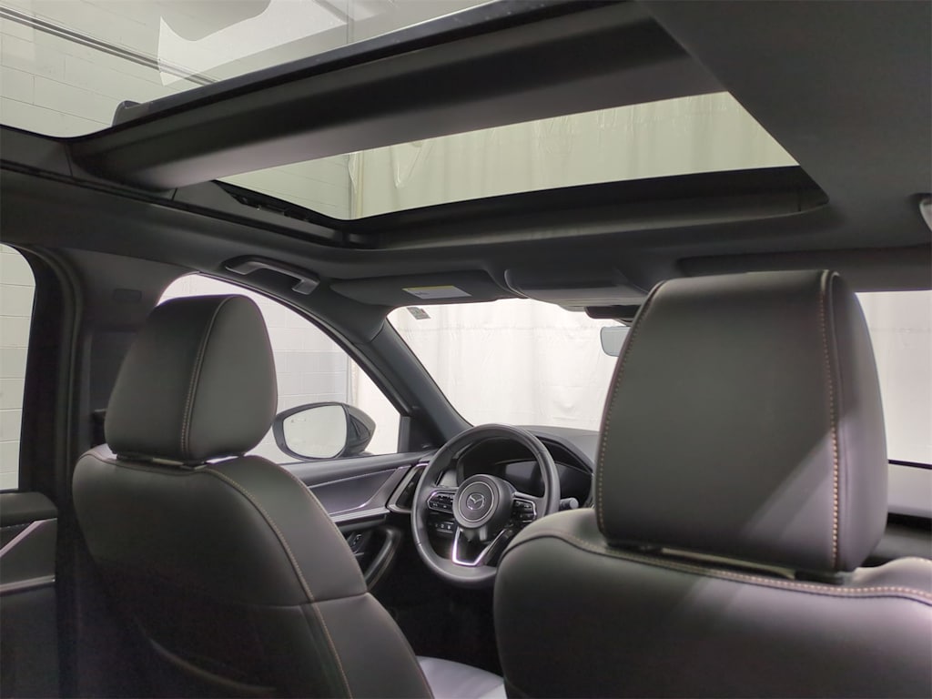 Thumbnail: 2025 Mazda CX-70 - 30