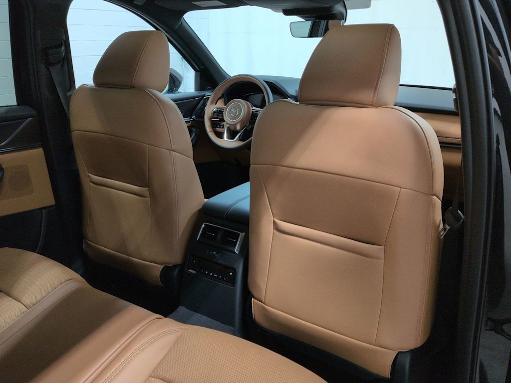 Thumbnail: 2026 Mazda CX-70 - 12