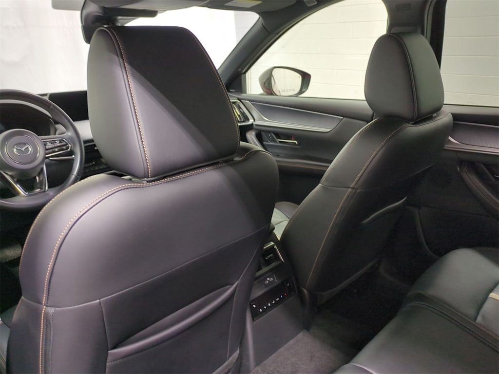 Thumbnail: 2025 Mazda CX-70 - 11