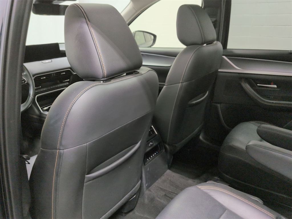 Thumbnail: 2024 Mazda CX-90 - 13