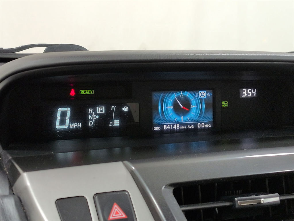 Thumbnail: 2017 Toyota Prius v - 36