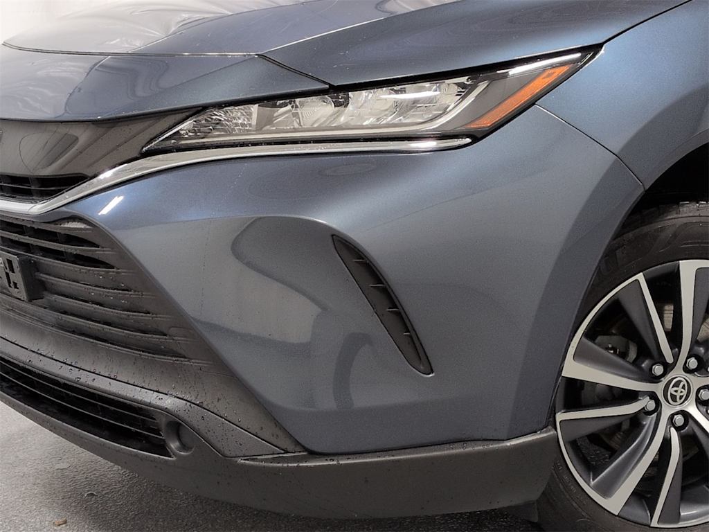 Thumbnail: 2021 Toyota Venza - 25