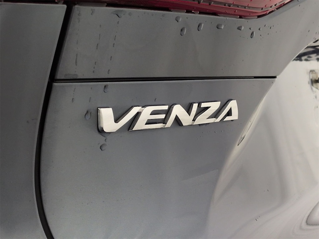 Thumbnail: 2021 Toyota Venza - 26