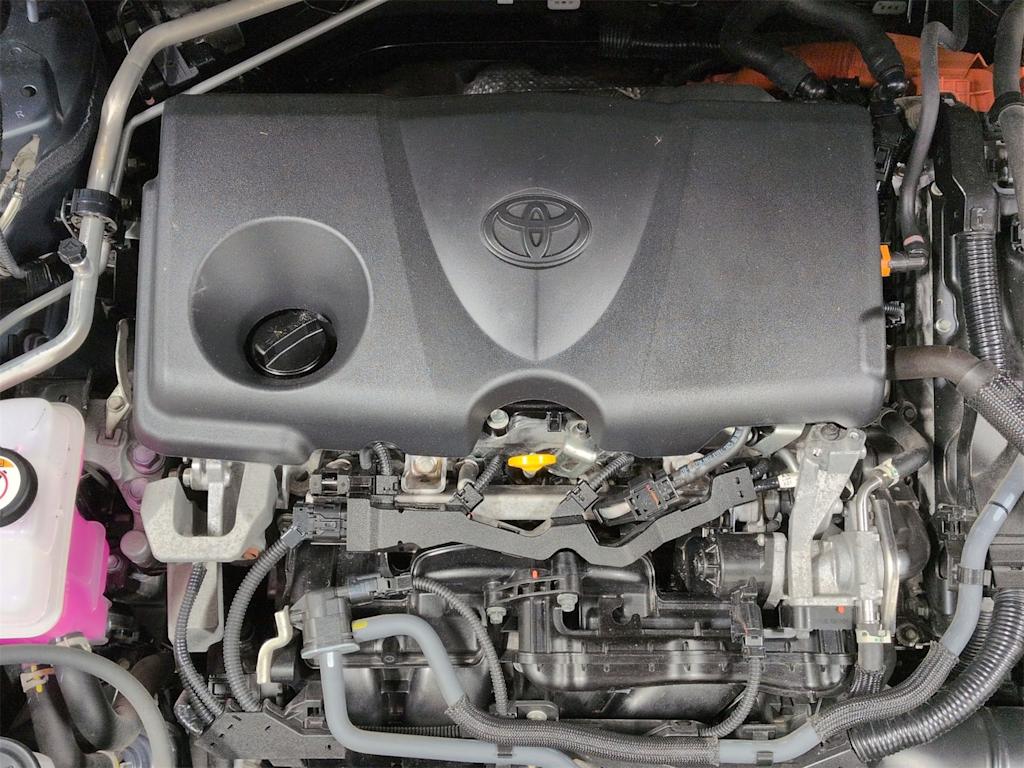 Thumbnail: 2021 Toyota Venza - 9