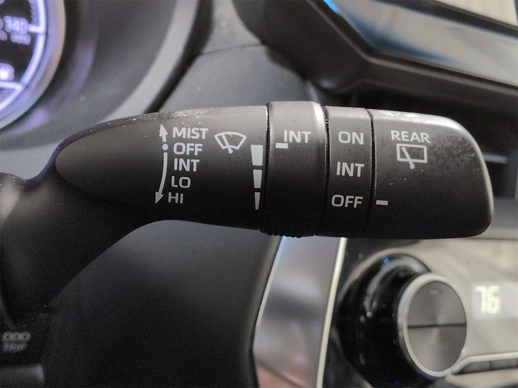 Thumbnail: 2021 Toyota Venza - 31