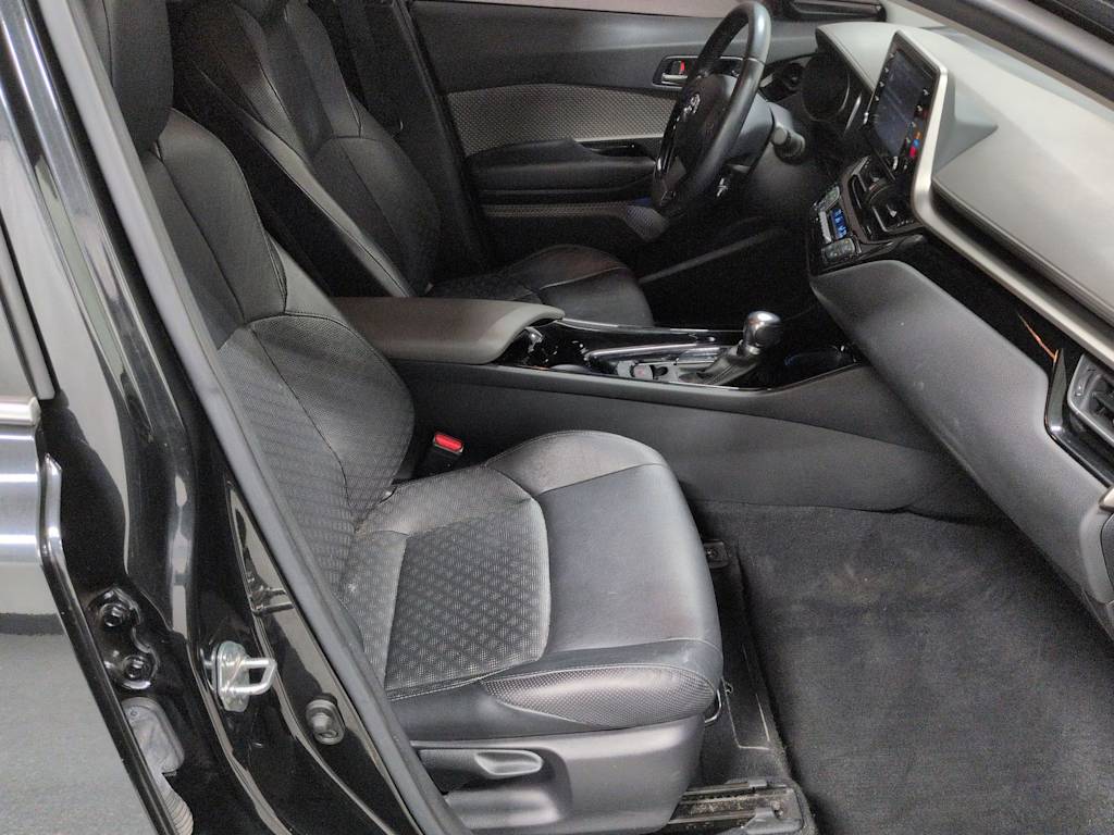 Thumbnail: 2020 Toyota C-HR - 12