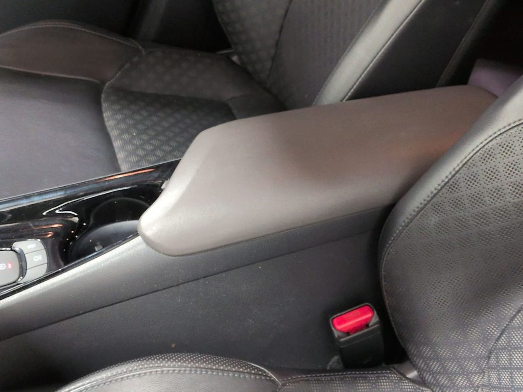 Thumbnail: 2020 Toyota C-HR - 32