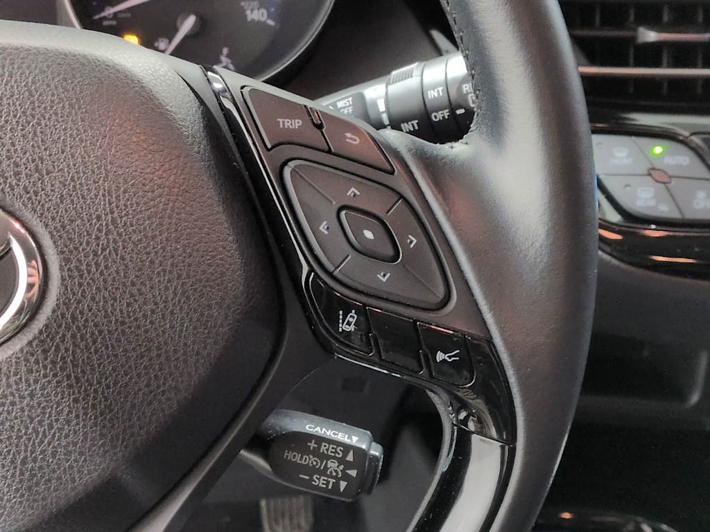 Thumbnail: 2020 Toyota C-HR - 30