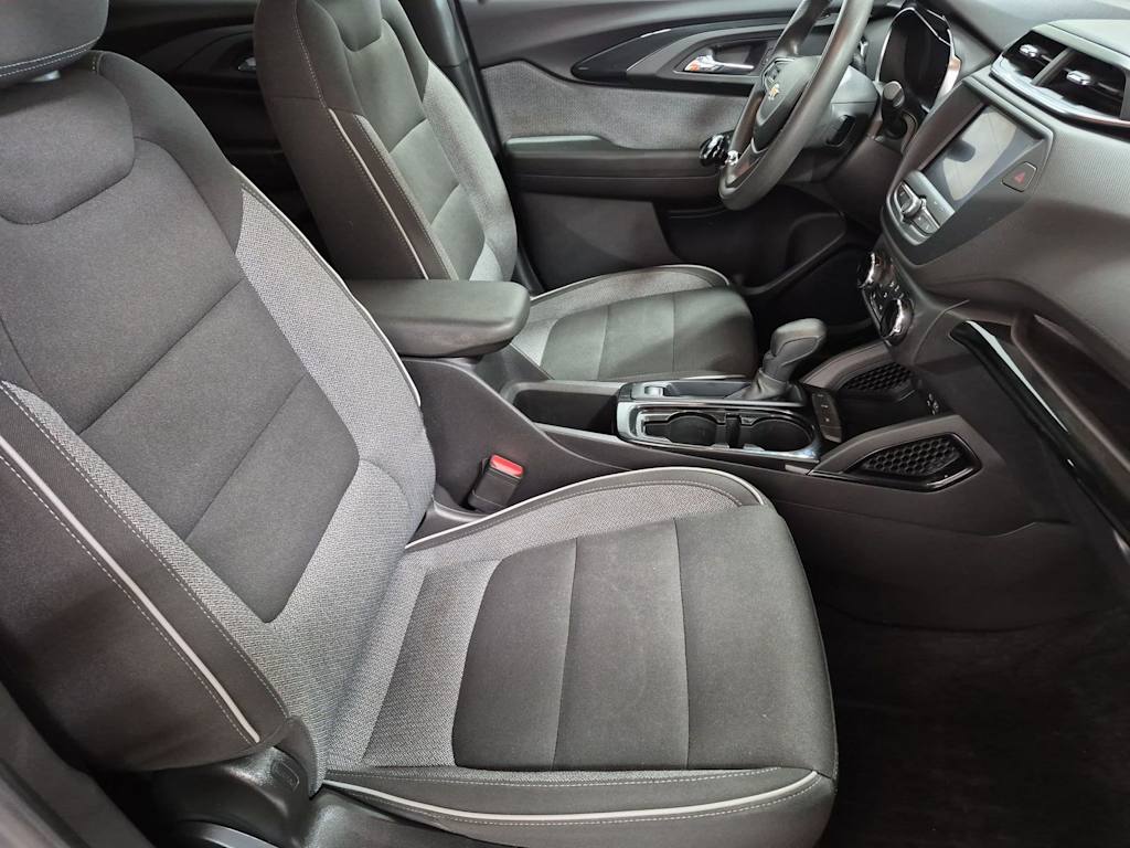 Thumbnail: 2021 Chevrolet TrailBlazer - 11