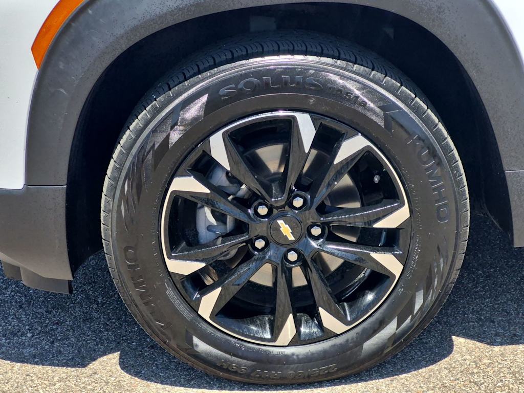 Thumbnail: 2023 Chevrolet TrailBlazer - 8