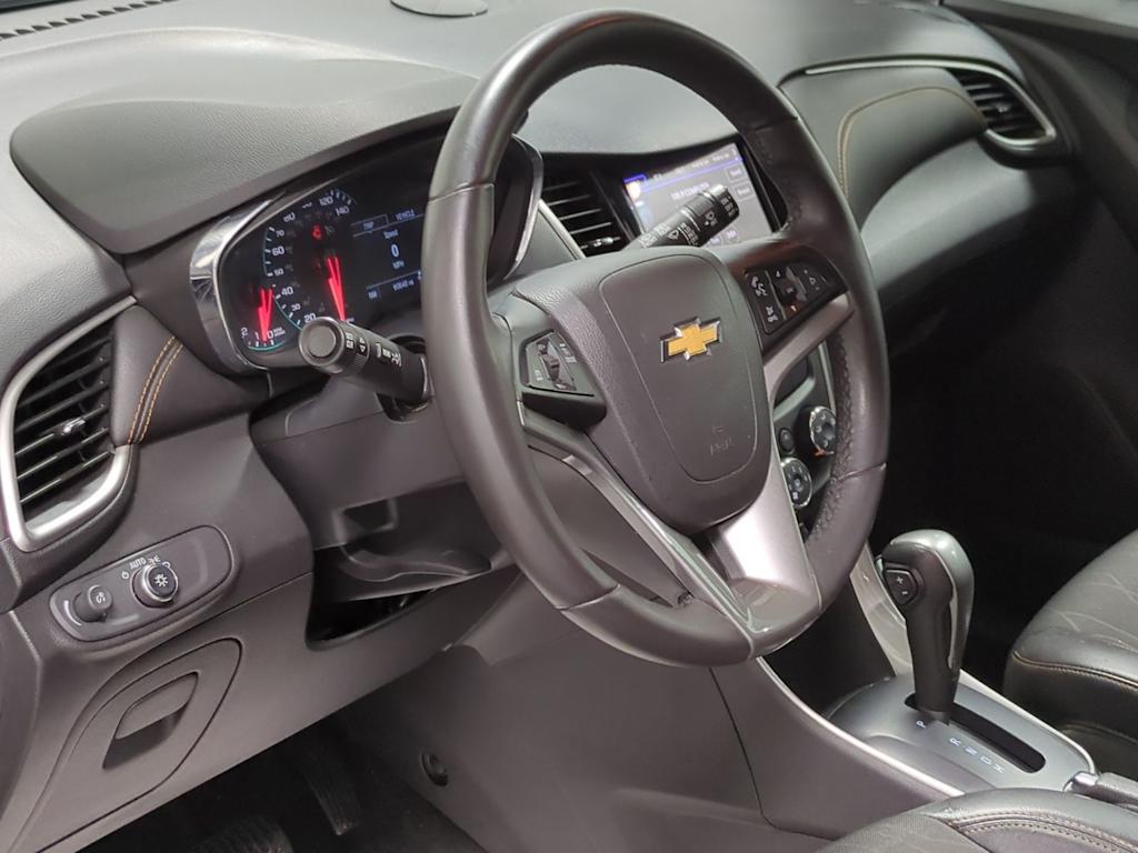 Thumbnail: 2021 Chevrolet Trax - 2