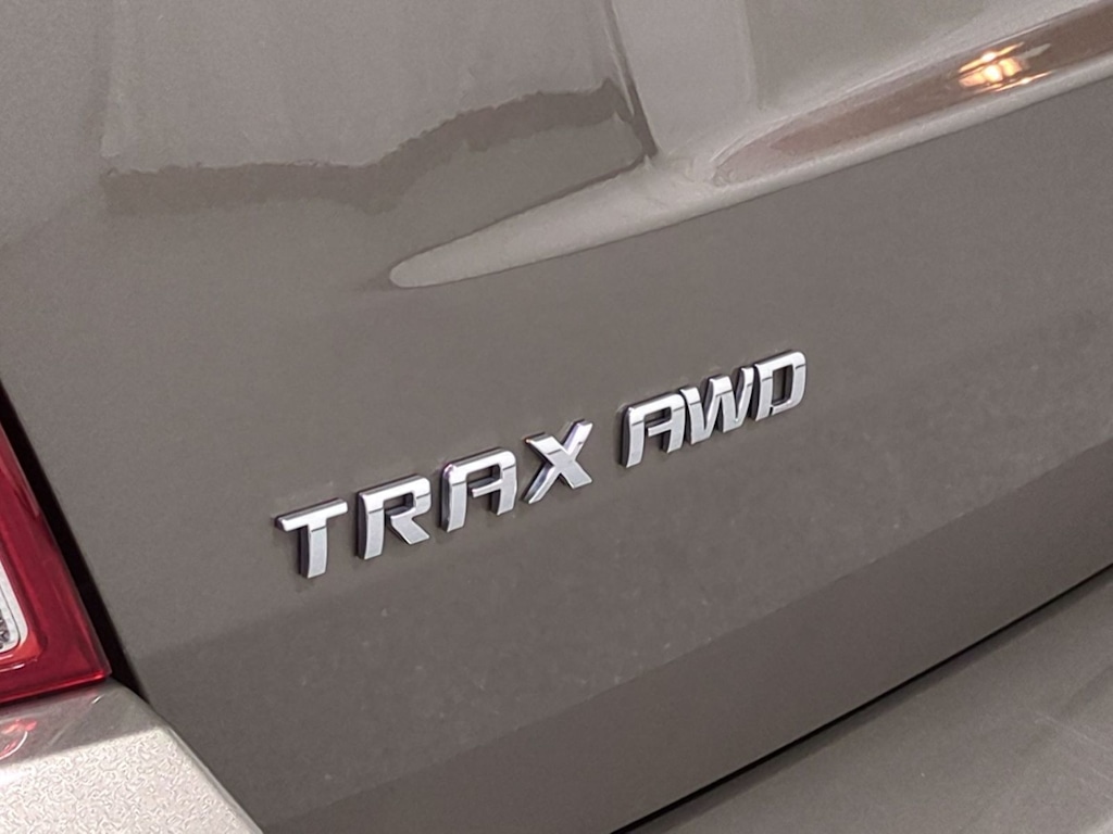 Thumbnail: 2021 Chevrolet Trax - 25