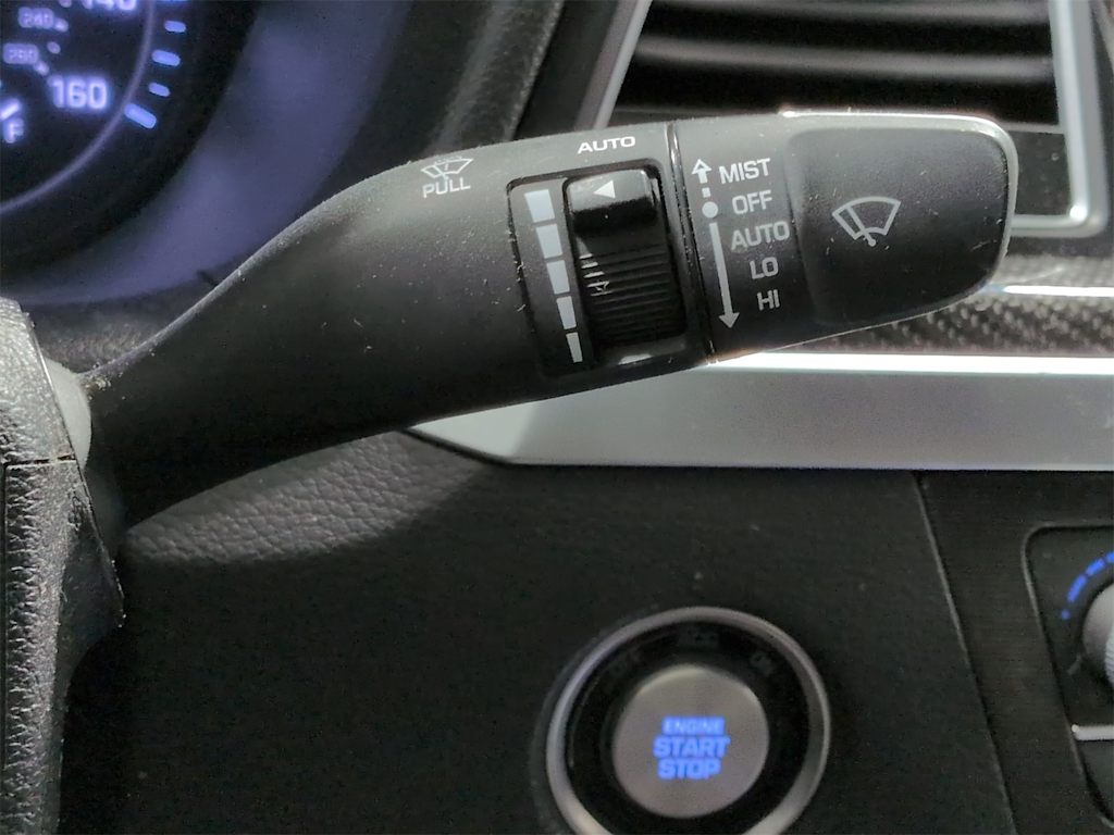 Thumbnail: 2018 Genesis G80 - 34