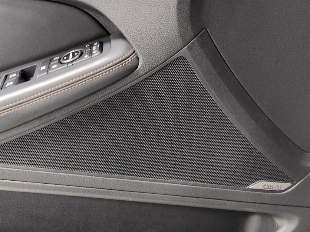 Thumbnail: 2018 Genesis G80 - 18