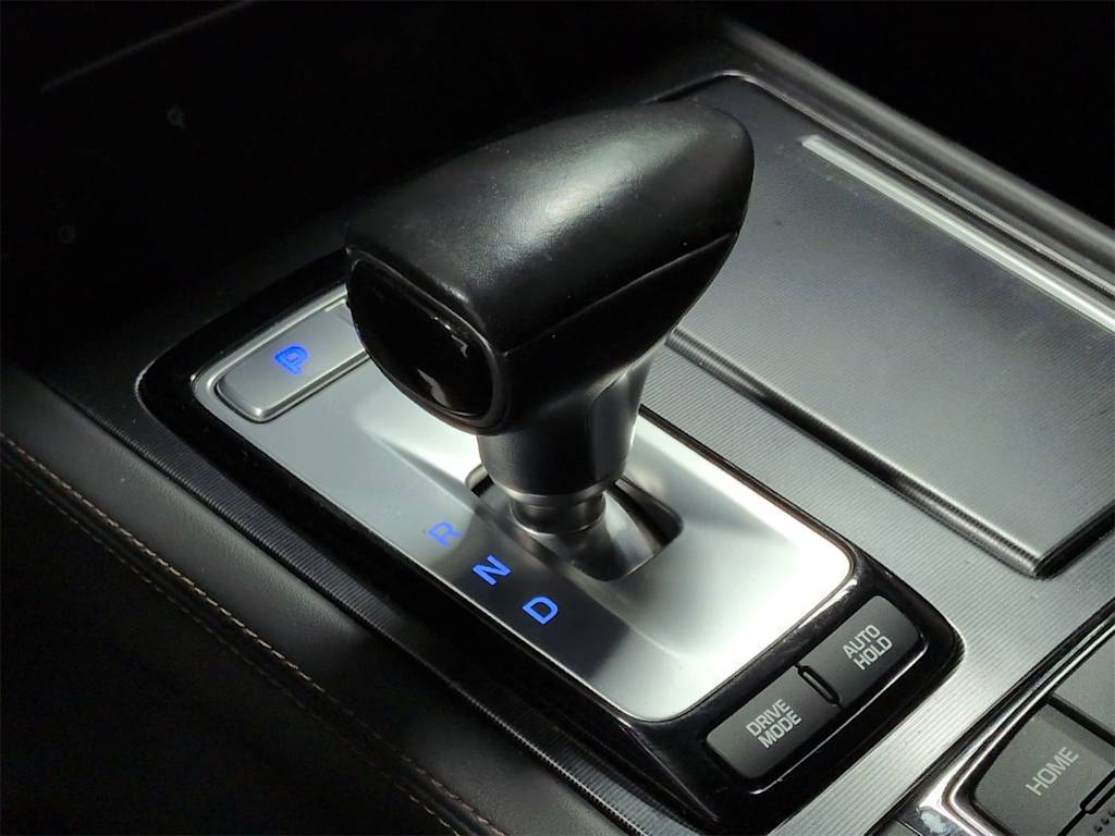 Thumbnail: 2018 Genesis G80 - 16