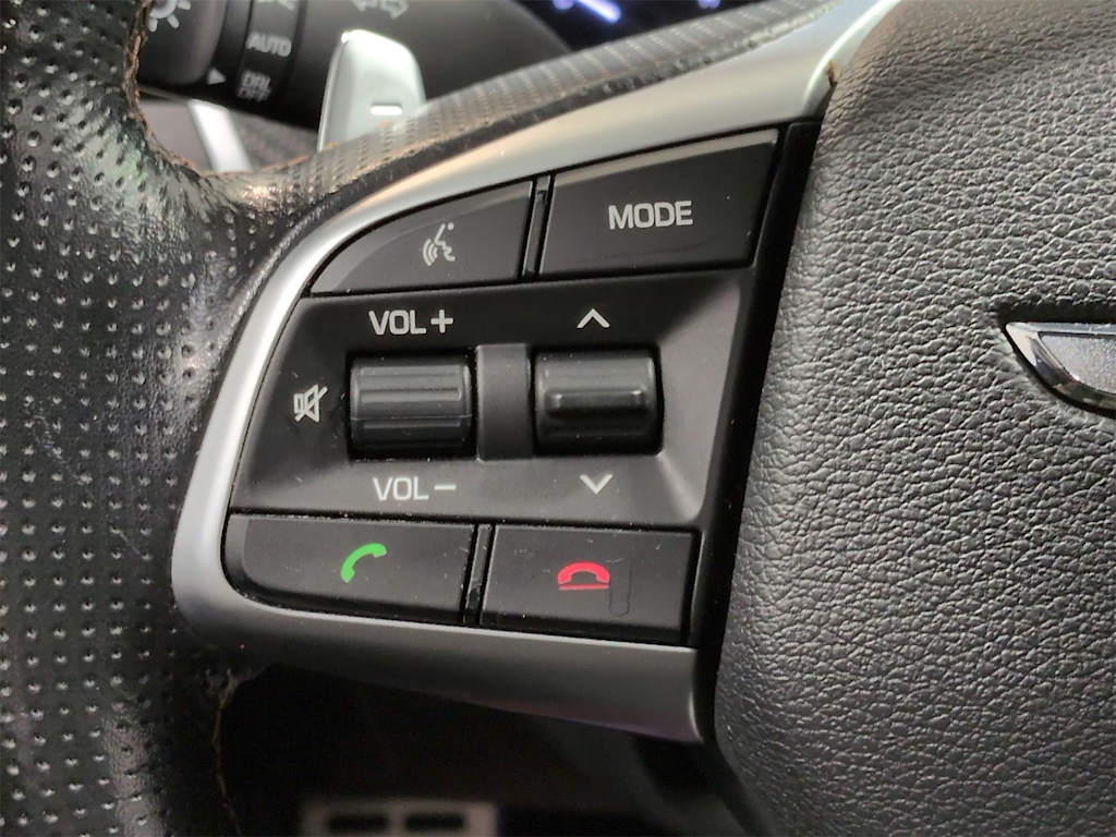 Thumbnail: 2018 Genesis G80 - 32