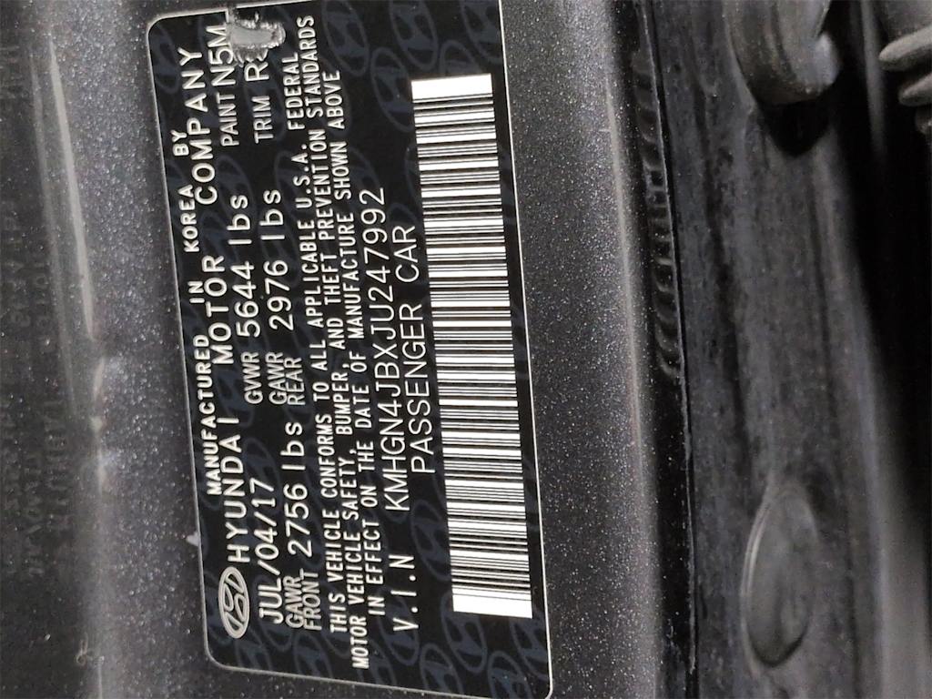 Thumbnail: 2018 Genesis G80 - 20