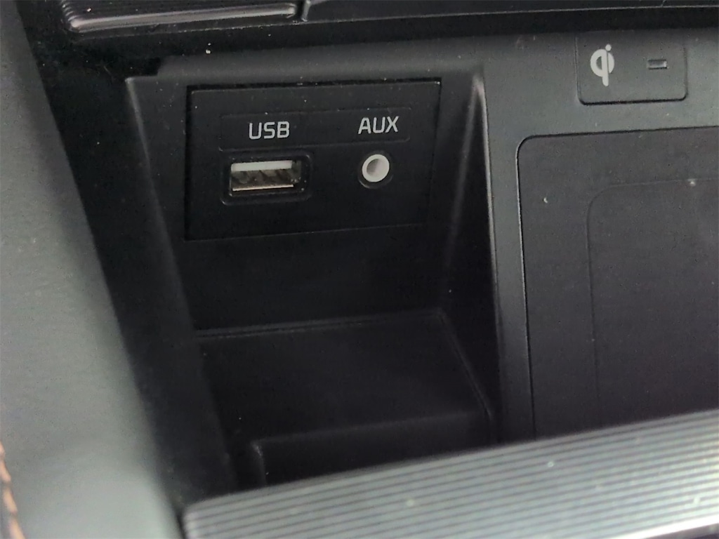 Thumbnail: 2018 Genesis G80 - 38