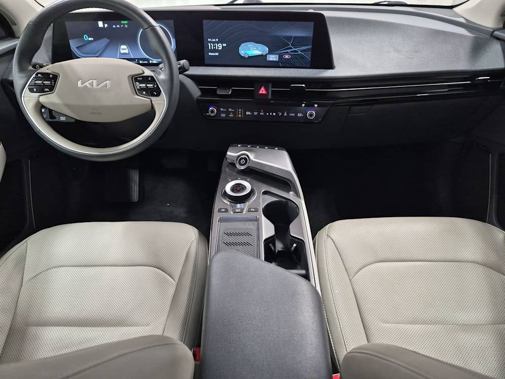 Thumbnail: 2022 Kia EV6 - 9