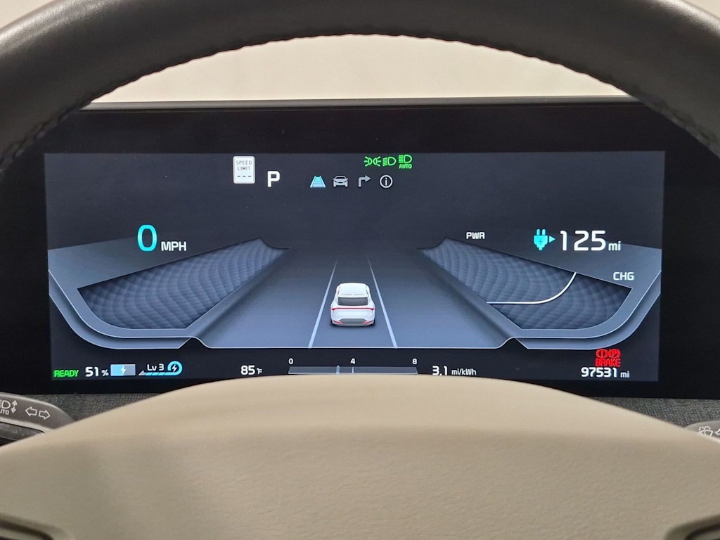 Thumbnail: 2022 Kia EV6 - 16