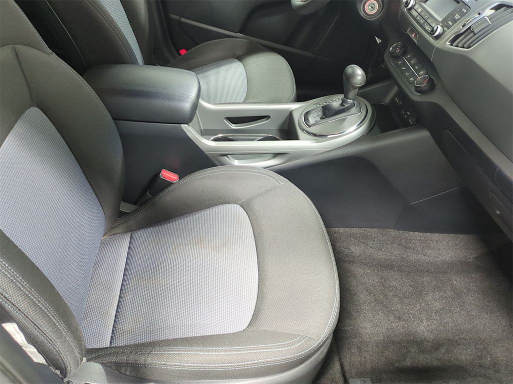 Thumbnail: 2015 Kia Sportage - 29