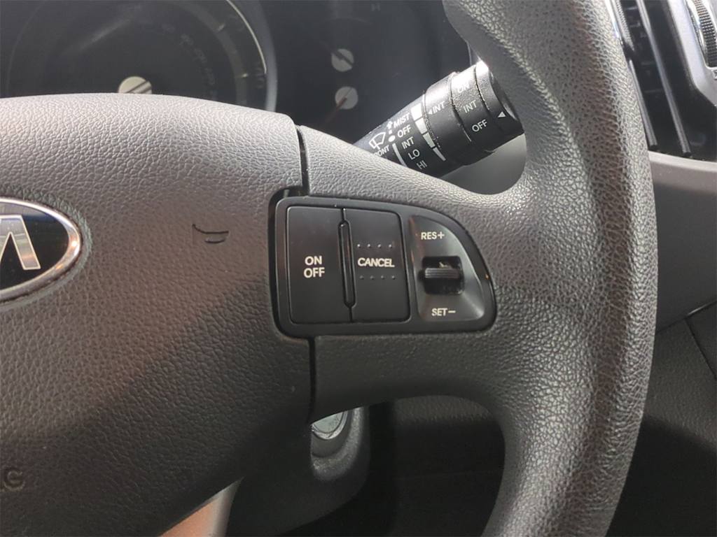 Thumbnail: 2015 Kia Sportage - 31