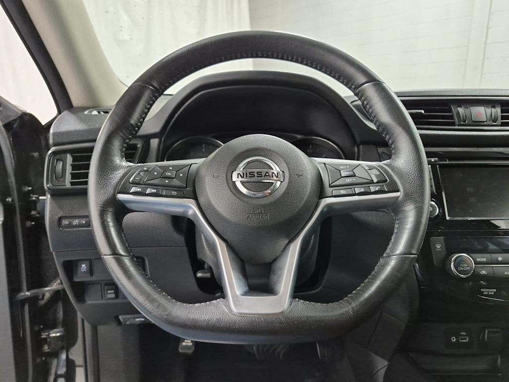 Thumbnail: 2018 Nissan Rogue - 13