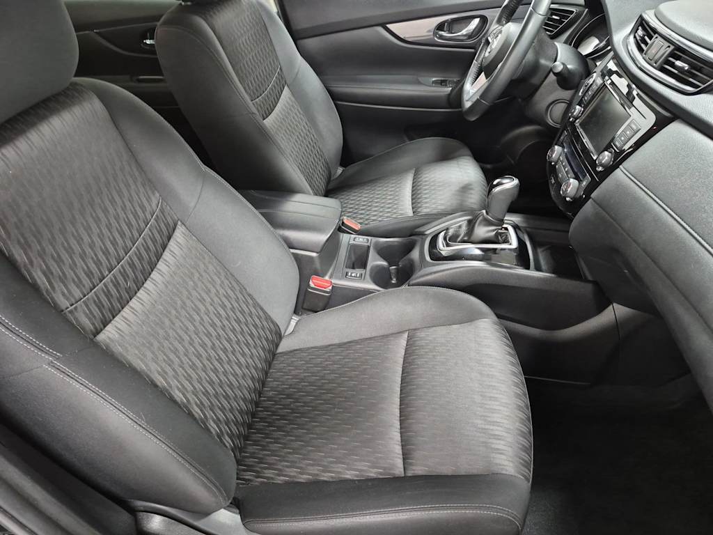 Thumbnail: 2018 Nissan Rogue - 11