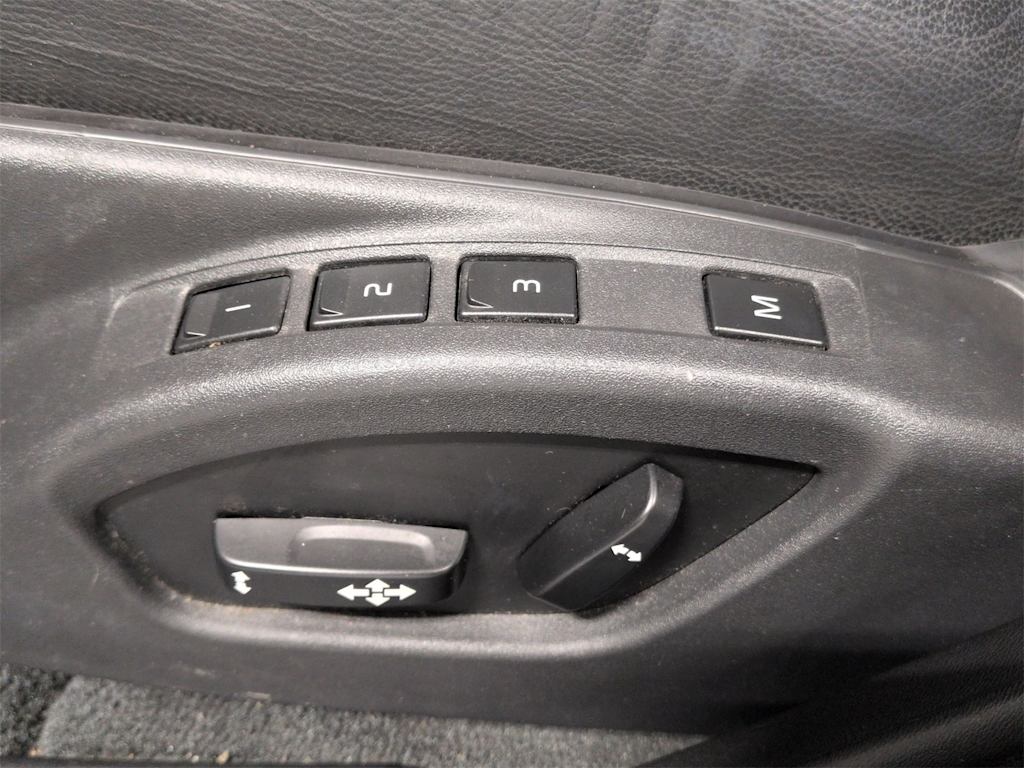 Thumbnail: 2017 Volvo S60 - 27