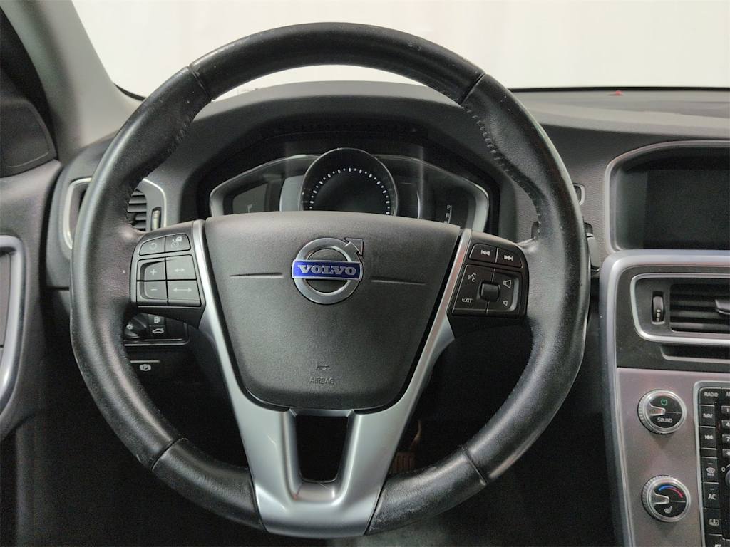 Thumbnail: 2017 Volvo S60 - 14