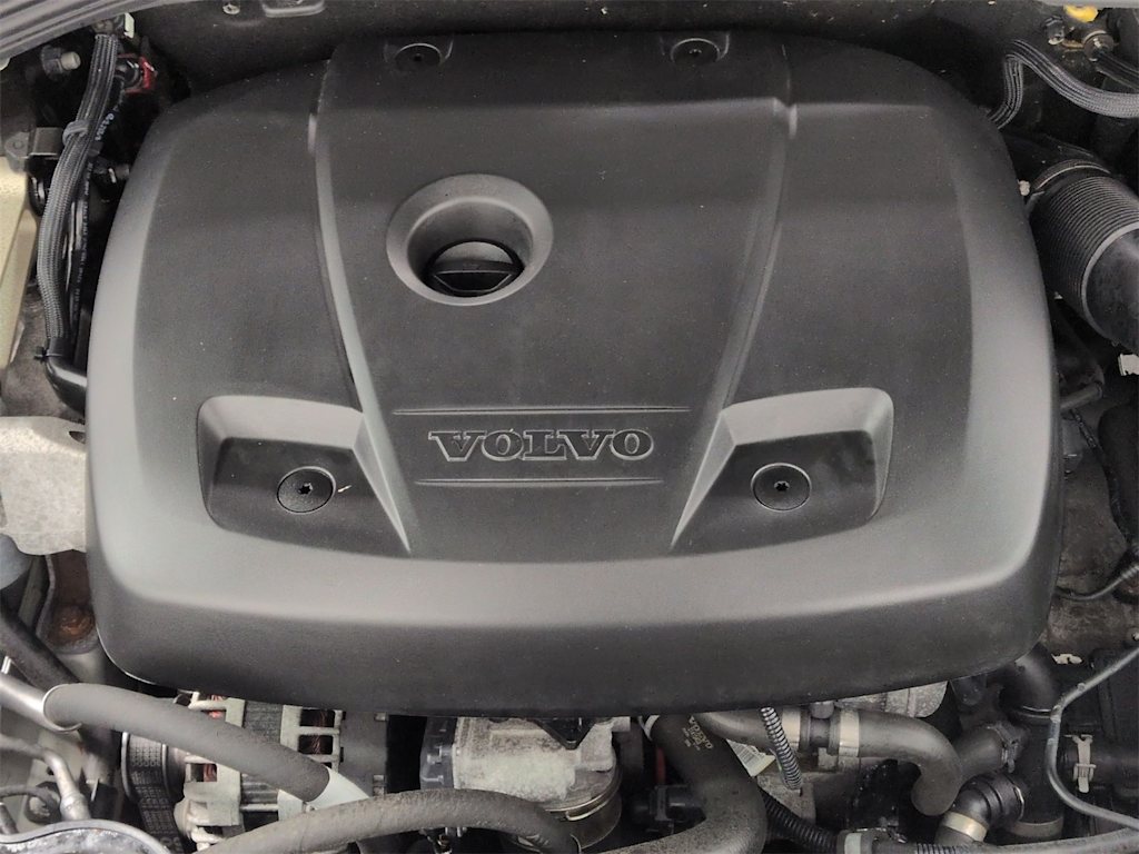 Thumbnail: 2017 Volvo S60 - 9