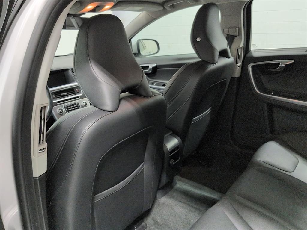 Thumbnail: 2017 Volvo S60 - 13