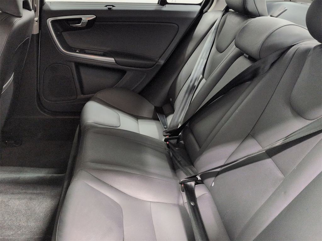 Thumbnail: 2017 Volvo S60 - 29