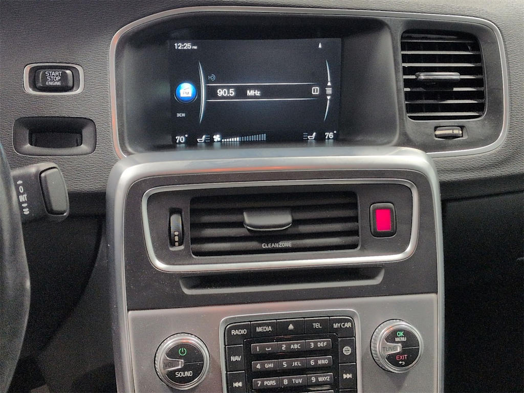 Thumbnail: 2017 Volvo S60 - 15