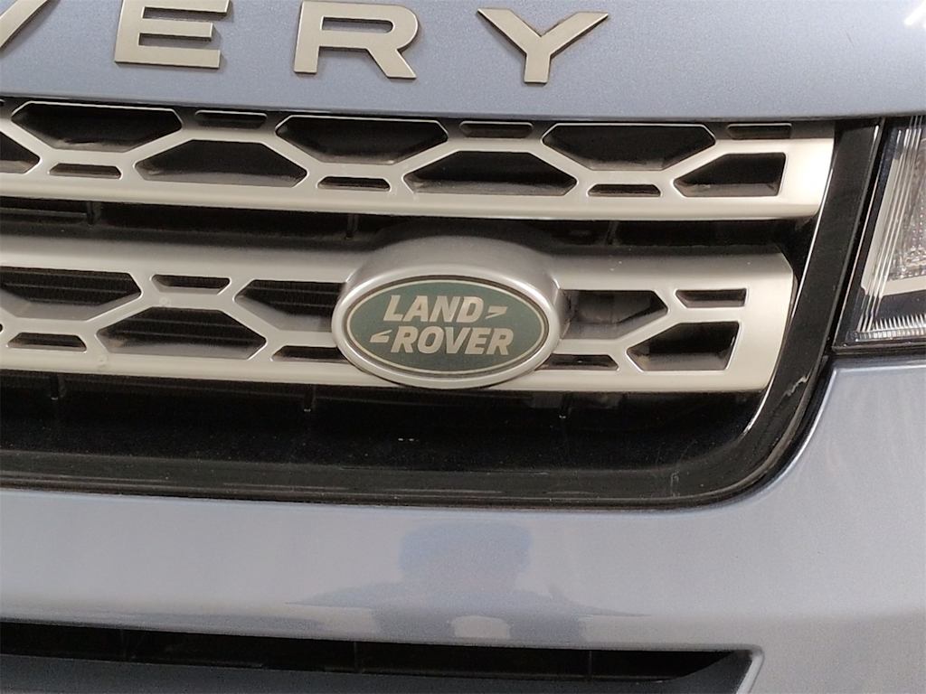 Thumbnail: 2018 Land Rover Discovery Sport - 25