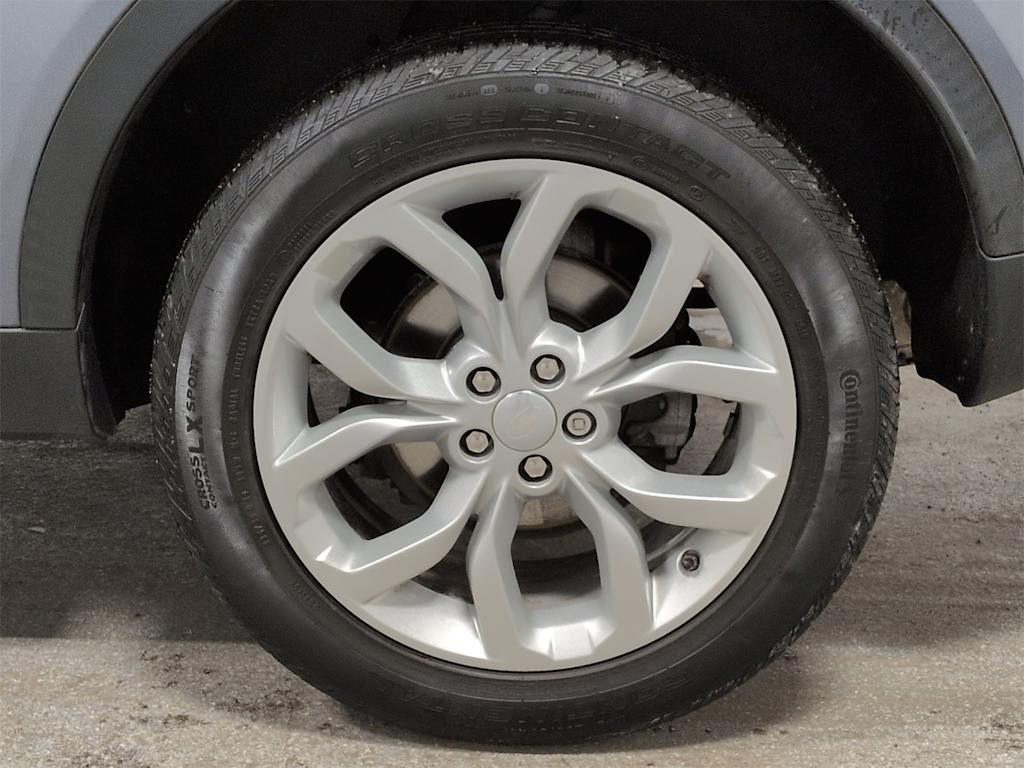 Thumbnail: 2018 Land Rover Discovery Sport - 8