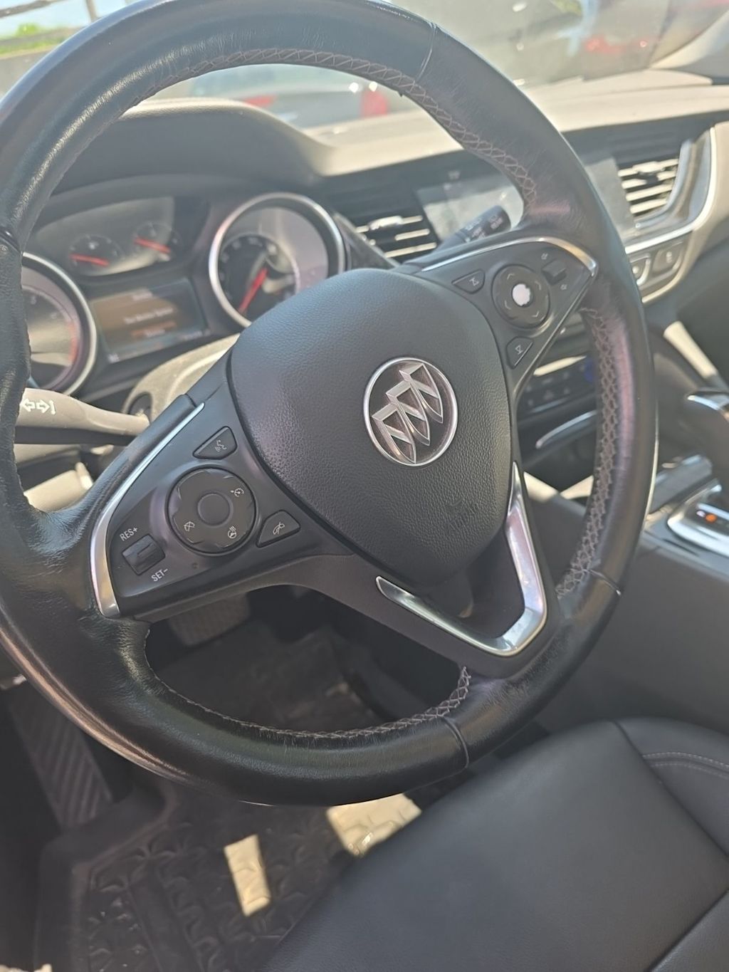 Thumbnail: 2018 Buick Regal - 2
