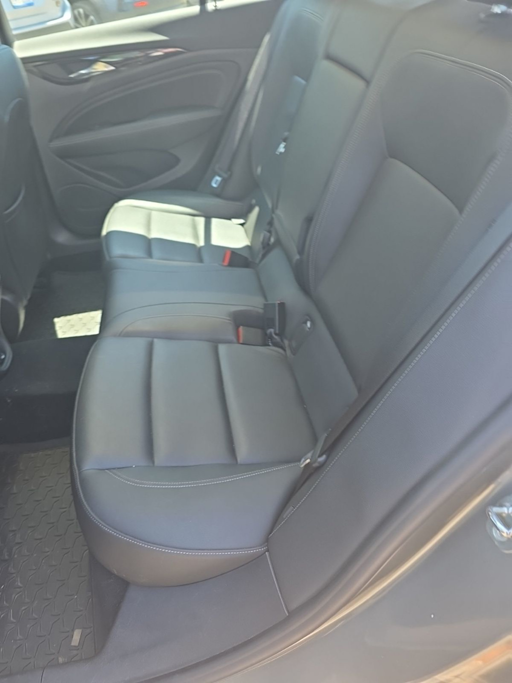 Thumbnail: 2018 Buick Regal - 4