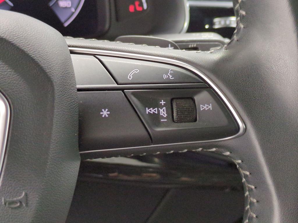 Thumbnail: 2019 Audi Q8 - 30