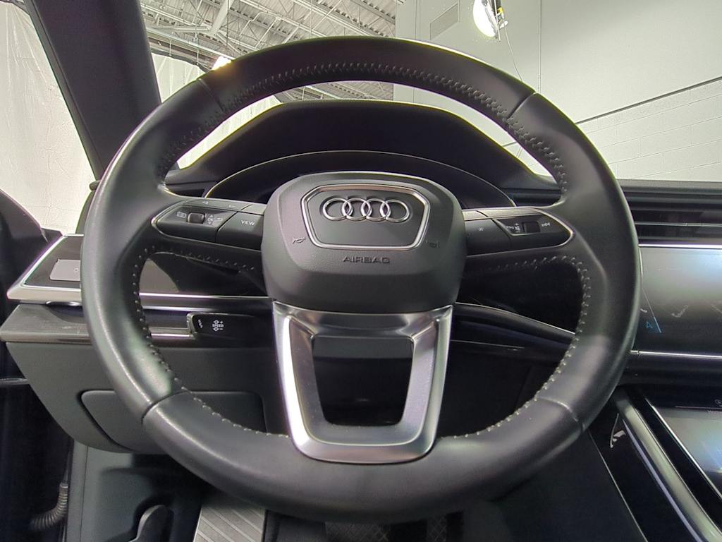 Thumbnail: 2019 Audi Q8 - 14