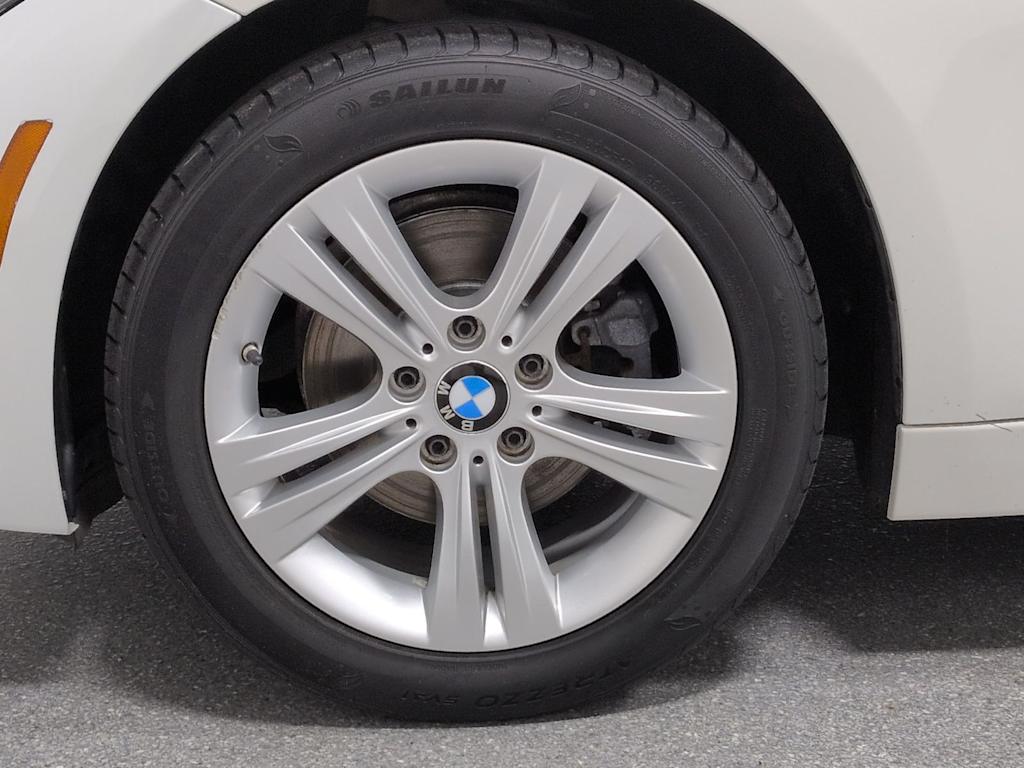 Thumbnail: 2018 BMW 3 Series - 8