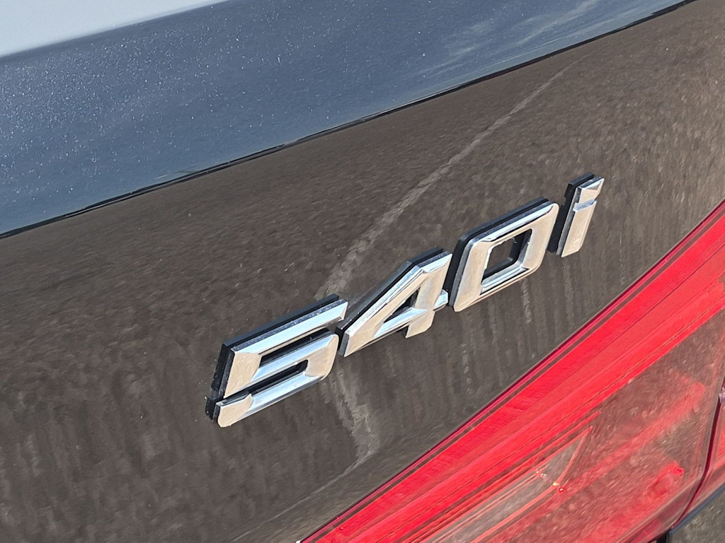 Thumbnail: 2017 BMW 5 Series - 23
