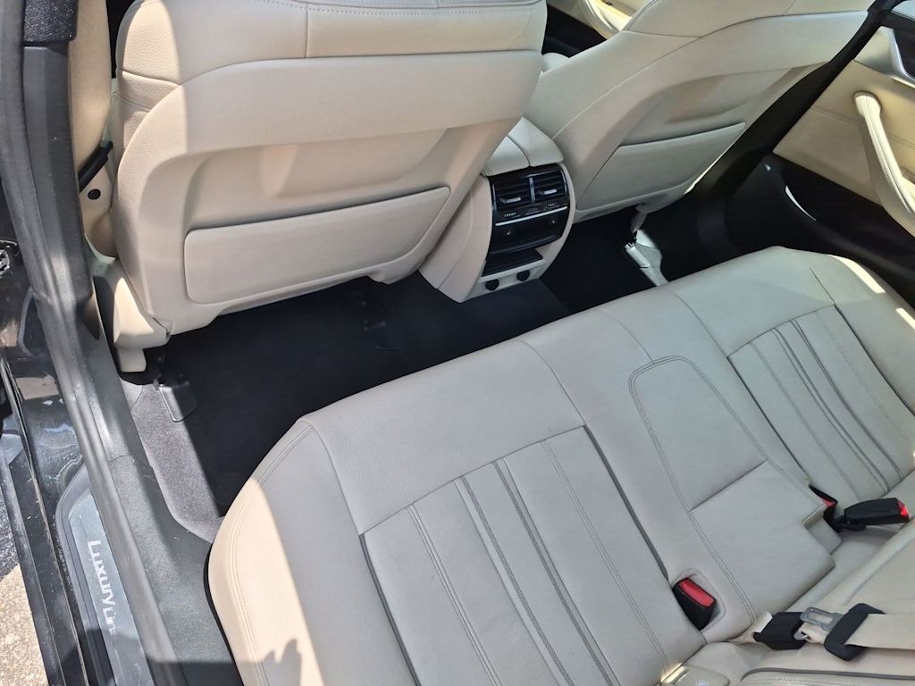 Thumbnail: 2017 BMW 5 Series - 11