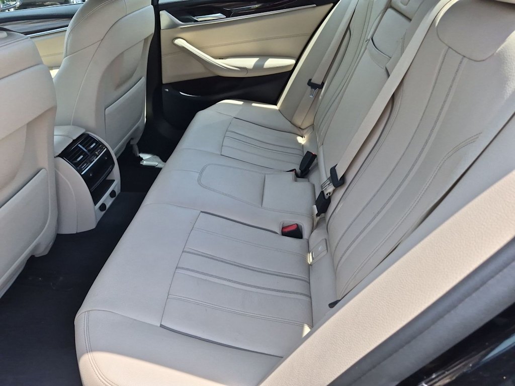 Thumbnail: 2017 BMW 5 Series - 12