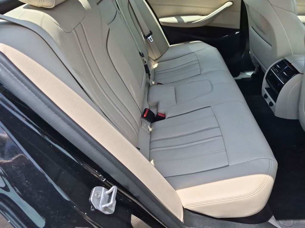 Thumbnail: 2017 BMW 5 Series - 26