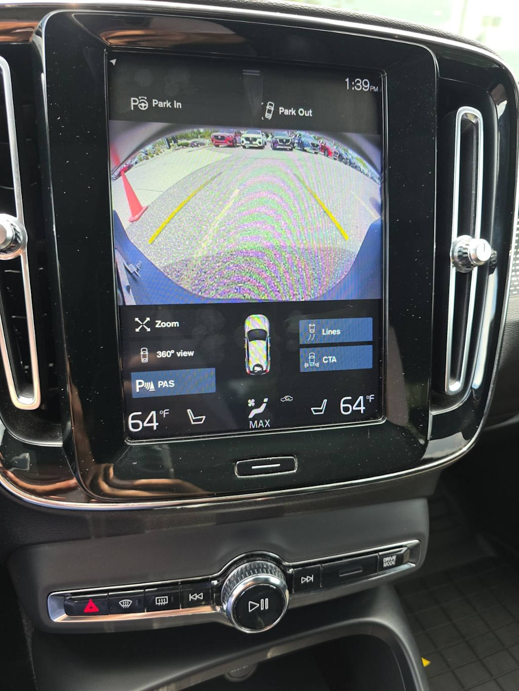 Thumbnail: 2019 Volvo XC40 - 15