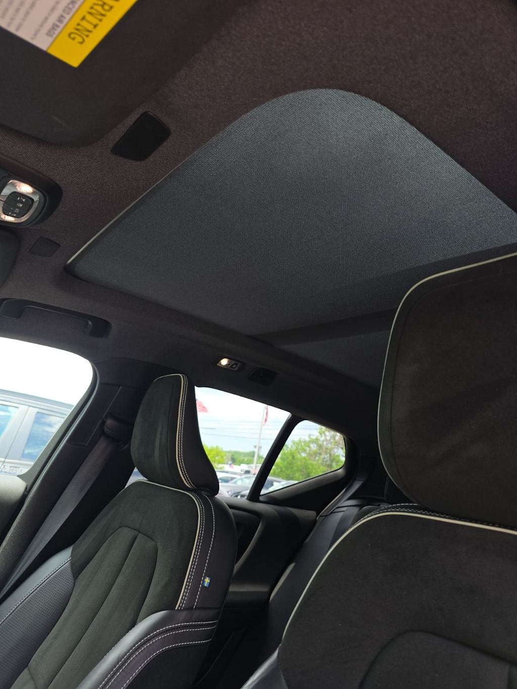 Thumbnail: 2019 Volvo XC40 - 14