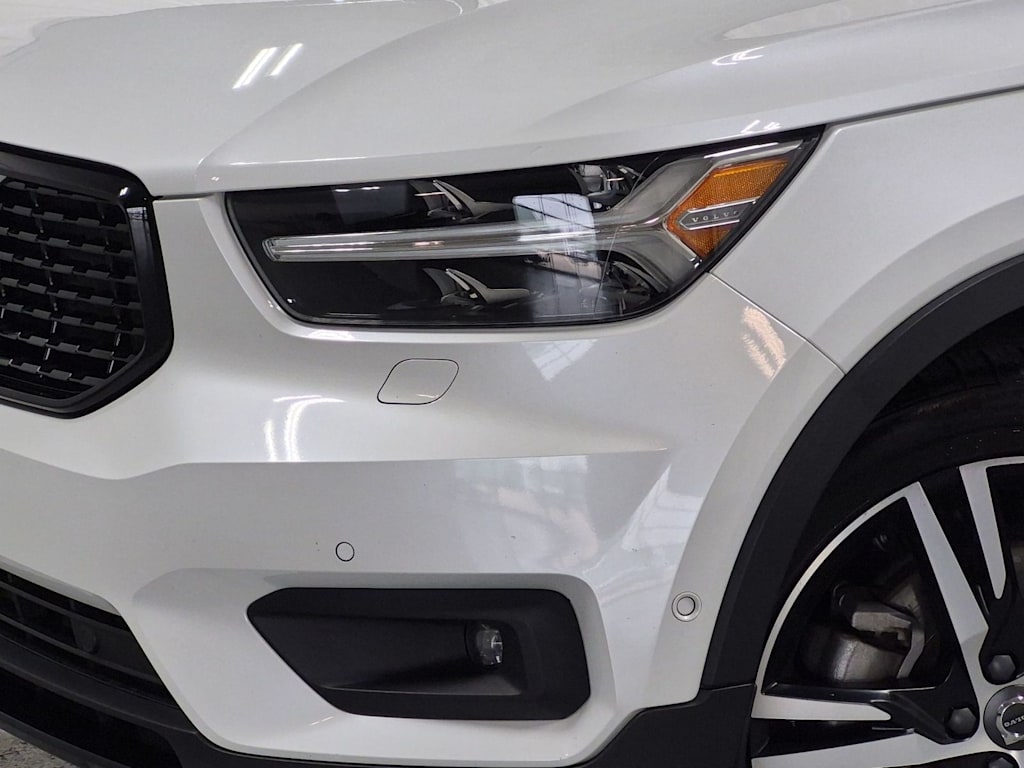 Thumbnail: 2019 Volvo XC40 - 25