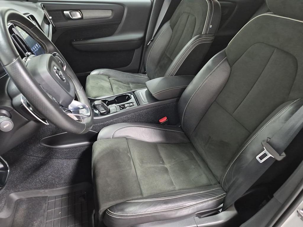 Thumbnail: 2019 Volvo XC40 - 11